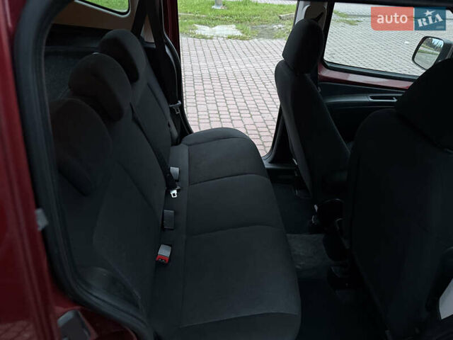 Красный Фиат Кубо, объемом двигателя 1.4 л и пробегом 288 тыс. км за 6400 $, фото 12 на Automoto.ua