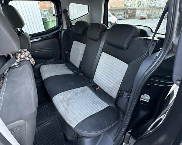 Фіат Кубо, об'ємом двигуна 1.4 л та пробігом 370 тис. км за 4200 $, фото 6 на Automoto.ua