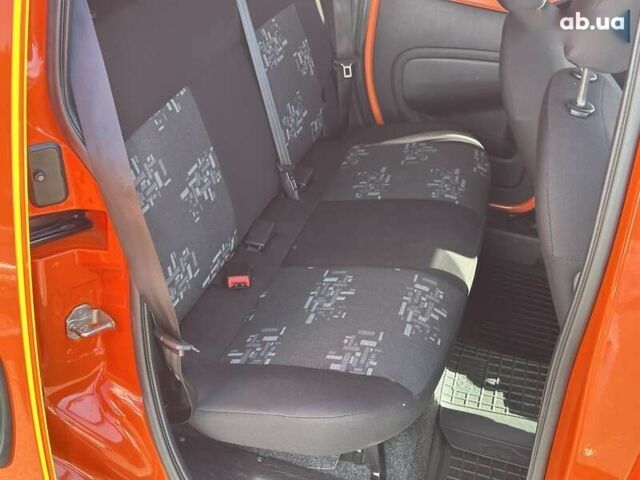 Фиат Кубо, объемом двигателя 1.3 л и пробегом 247 тыс. км за 6990 $, фото 27 на Automoto.ua