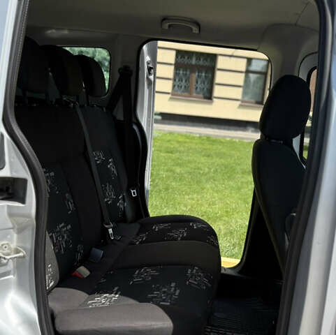 Сірий Фіат Кубо, об'ємом двигуна 1.4 л та пробігом 204 тис. км за 5390 $, фото 38 на Automoto.ua