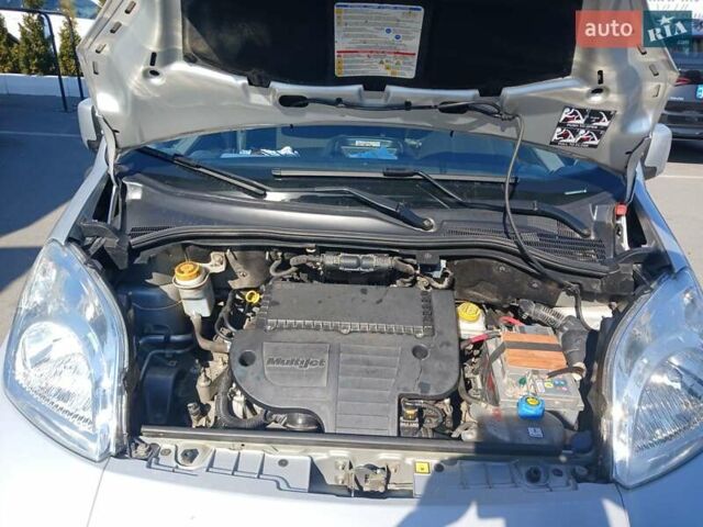 Сірий Фіат Кубо, об'ємом двигуна 1.25 л та пробігом 89 тис. км за 7950 $, фото 10 на Automoto.ua