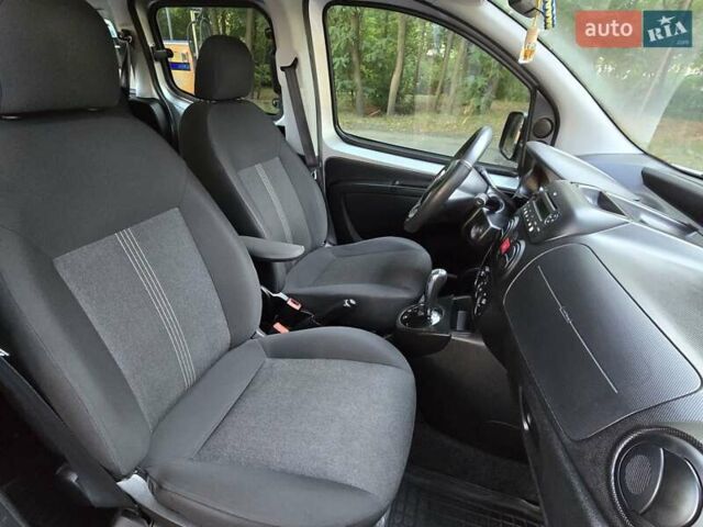 Серый Фиат Кубо, объемом двигателя 1.25 л и пробегом 204 тыс. км за 8700 $, фото 22 на Automoto.ua