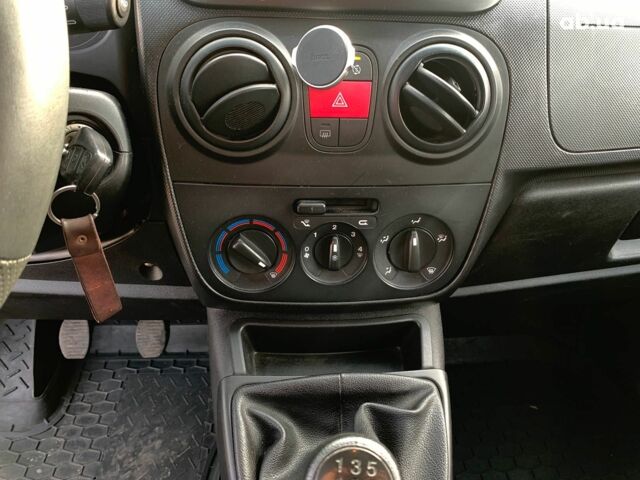 Сірий Фіат Кубо, об'ємом двигуна 1.3 л та пробігом 155 тис. км за 6690 $, фото 32 на Automoto.ua