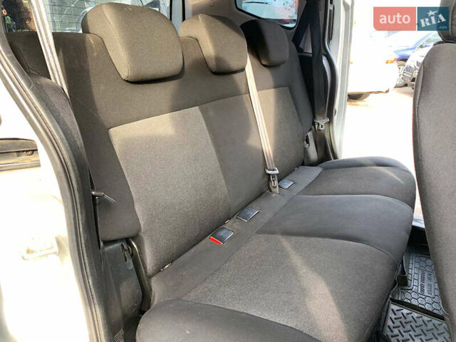 Серый Фиат Кубо, объемом двигателя 1.3 л и пробегом 155 тыс. км за 6690 $, фото 22 на Automoto.ua