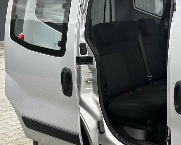 Серый Фиат Кубо, объемом двигателя 1.3 л и пробегом 190 тыс. км за 6900 $, фото 5 на Automoto.ua