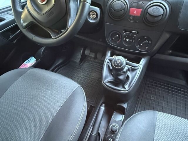 Сірий Фіат Кубо, об'ємом двигуна 1.4 л та пробігом 80 тис. км за 10200 $, фото 10 на Automoto.ua