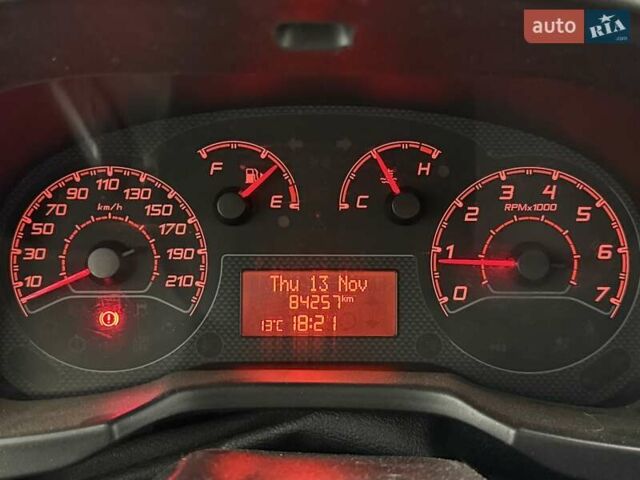 Серый Фиат Кубо, объемом двигателя 1.37 л и пробегом 84 тыс. км за 8900 $, фото 14 на Automoto.ua