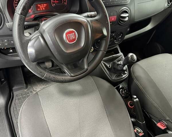 Серый Фиат Кубо, объемом двигателя 1.37 л и пробегом 84 тыс. км за 8900 $, фото 7 на Automoto.ua