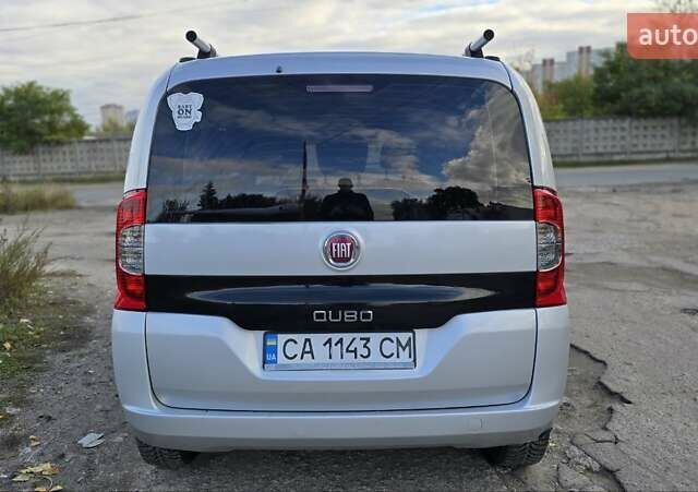 Серый Фиат Кубо, объемом двигателя 1.4 л и пробегом 146 тыс. км за 8100 $, фото 3 на Automoto.ua