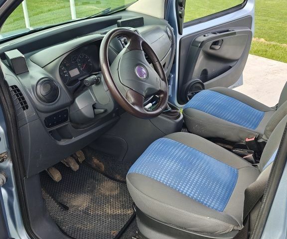 Синий Фиат Кубо, объемом двигателя 1.4 л и пробегом 291 тыс. км за 4000 $, фото 6 на Automoto.ua