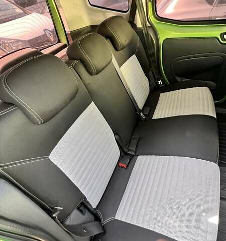 Зеленый Фиат Кубо, объемом двигателя 1.3 л и пробегом 180 тыс. км за 5000 $, фото 5 на Automoto.ua
