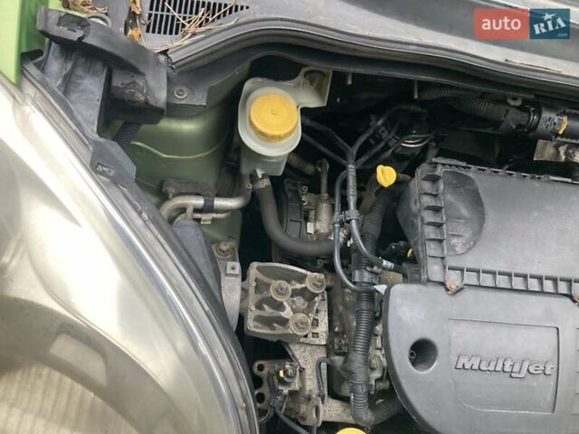 Зеленый Фиат Кубо, объемом двигателя 1.25 л и пробегом 278 тыс. км за 6000 $, фото 11 на Automoto.ua