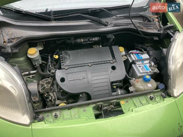 Зеленый Фиат Кубо, объемом двигателя 1.25 л и пробегом 278 тыс. км за 6000 $, фото 10 на Automoto.ua