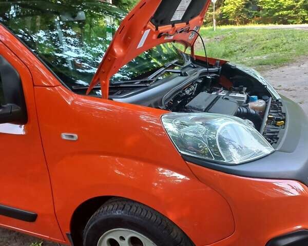 Оранжевый Фиат Кубо, объемом двигателя 1.3 л и пробегом 190 тыс. км за 7899 $, фото 62 на Automoto.ua