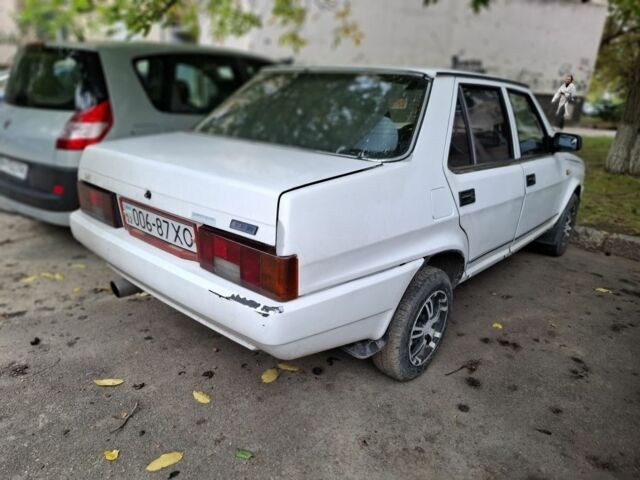 Белый Фиат Регата, объемом двигателя 1.7 л и пробегом 250 тыс. км за 1300 $, фото 7 на Automoto.ua