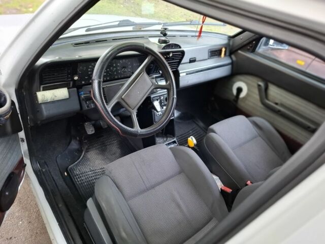 Белый Фиат Регата, объемом двигателя 1.7 л и пробегом 250 тыс. км за 1300 $, фото 5 на Automoto.ua