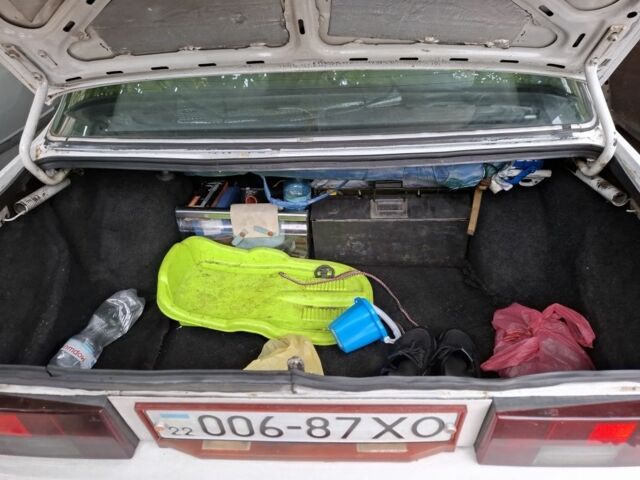 Белый Фиат Регата, объемом двигателя 1.7 л и пробегом 250 тыс. км за 1300 $, фото 4 на Automoto.ua