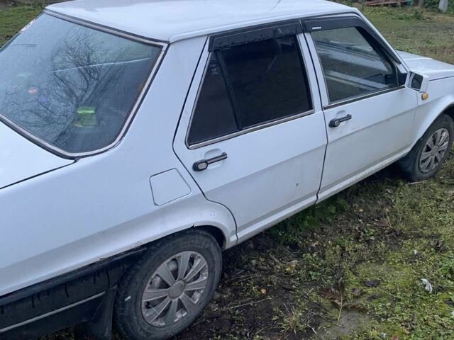 Білий Фіат Регата, об'ємом двигуна 1.7 л та пробігом 250 тис. км за 594 $, фото 1 на Automoto.ua