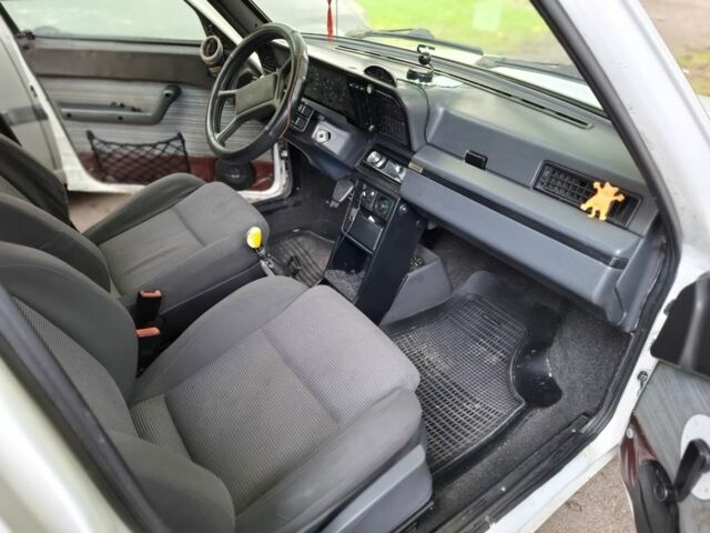 Белый Фиат Регата, объемом двигателя 1.7 л и пробегом 250 тыс. км за 1300 $, фото 2 на Automoto.ua