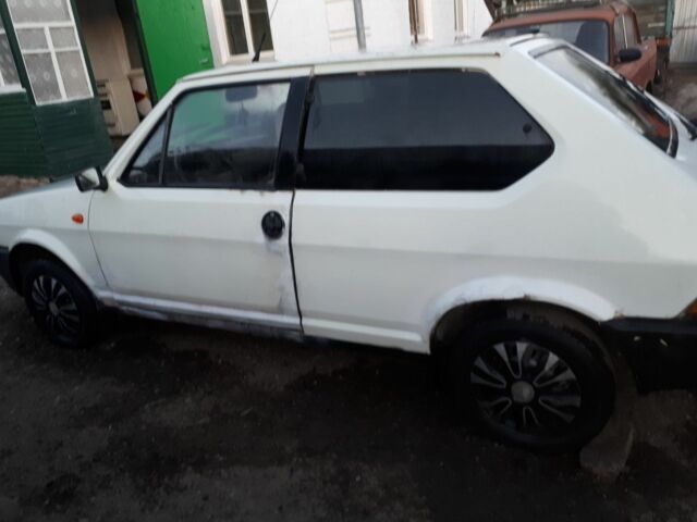 Белый Фиат Ритмо, объемом двигателя 1.1 л и пробегом 365 тыс. км за 382 $, фото 3 на Automoto.ua