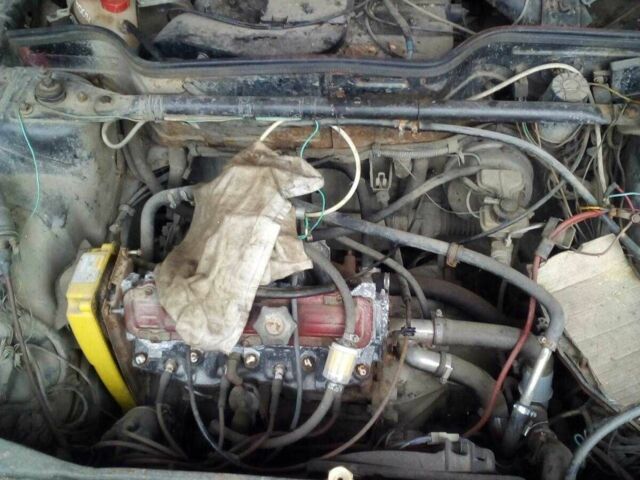 Красный Фиат Ритмо, объемом двигателя 0 л и пробегом 100 тыс. км за 500 $, фото 4 на Automoto.ua