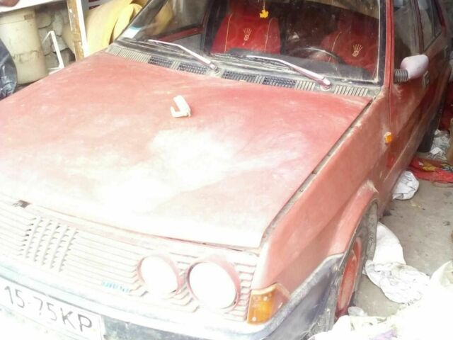 Красный Фиат Ритмо, объемом двигателя 0 л и пробегом 100 тыс. км за 500 $, фото 2 на Automoto.ua