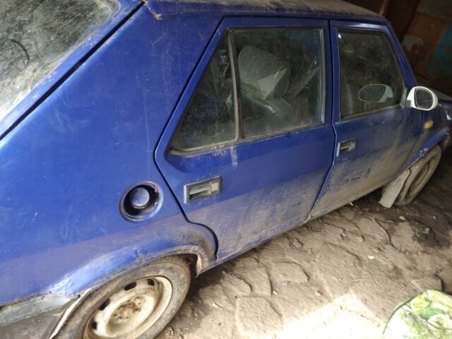 Синий Фиат Ритмо, объемом двигателя 1.5 л и пробегом 201 тыс. км за 217 $, фото 4 на Automoto.ua