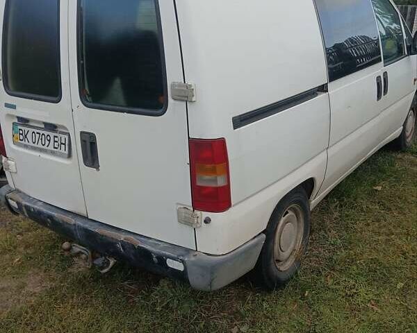 Білий Фіат Скудо, об'ємом двигуна 1.6 л та пробігом 262 тис. км за 2500 $, фото 4 на Automoto.ua