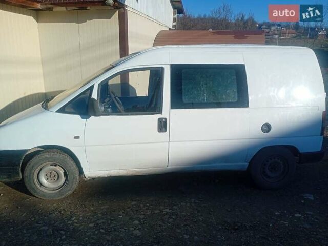 Белый Фиат Скудо, объемом двигателя 1.9 л и пробегом 417 тыс. км за 2400 $, фото 2 на Automoto.ua