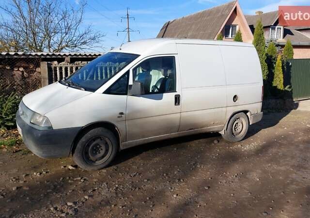 Фиат Скудо 2001 в Ивано-Франковске на Automoto.ua Белый Фиат Скудо, объемом двигателя 1.9 л и пробегом 300 тыс. км за 2000 $, фото 11 на Automoto.ua