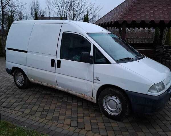 Белый Фиат Скудо, объемом двигателя 2 л и пробегом 371 тыс. км за 2200 $, фото 15 на Automoto.ua