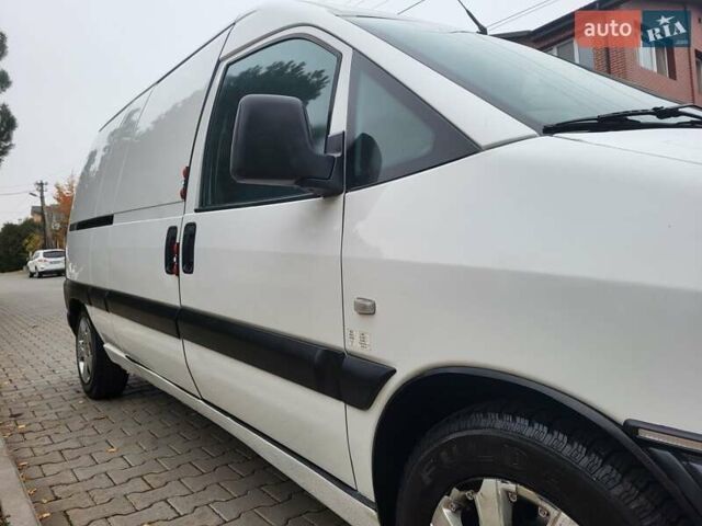 Белый Фиат Скудо, объемом двигателя 2 л и пробегом 300 тыс. км за 3600 $, фото 7 на Automoto.ua