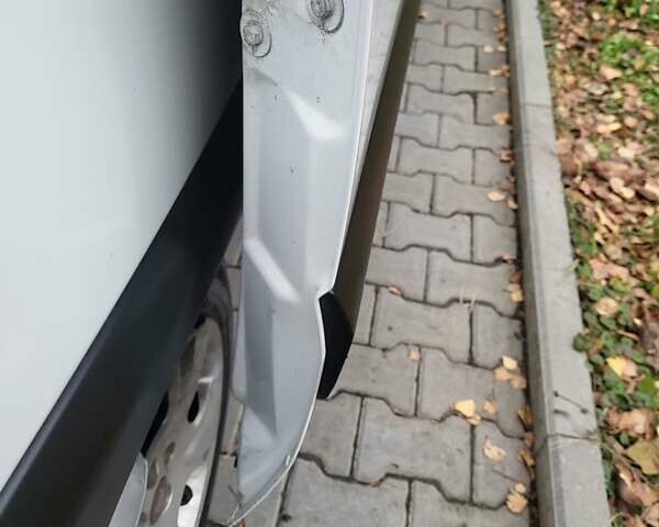 Белый Фиат Скудо, объемом двигателя 2 л и пробегом 300 тыс. км за 3600 $, фото 79 на Automoto.ua