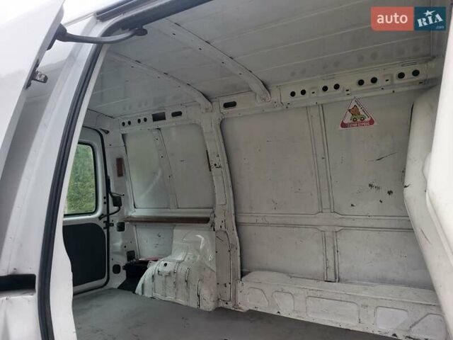 Белый Фиат Скудо, объемом двигателя 2 л и пробегом 300 тыс. км за 3600 $, фото 81 на Automoto.ua