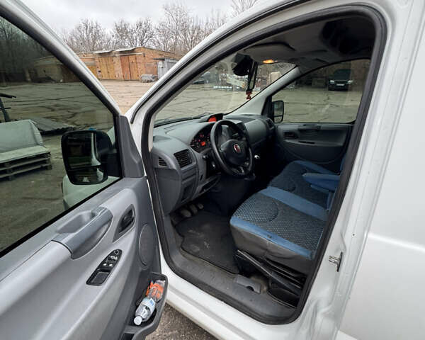 Белый Фиат Скудо, объемом двигателя 2 л и пробегом 260 тыс. км за 8200 $, фото 17 на Automoto.ua