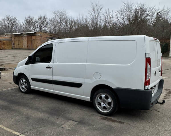 Белый Фиат Скудо, объемом двигателя 2 л и пробегом 260 тыс. км за 8200 $, фото 7 на Automoto.ua