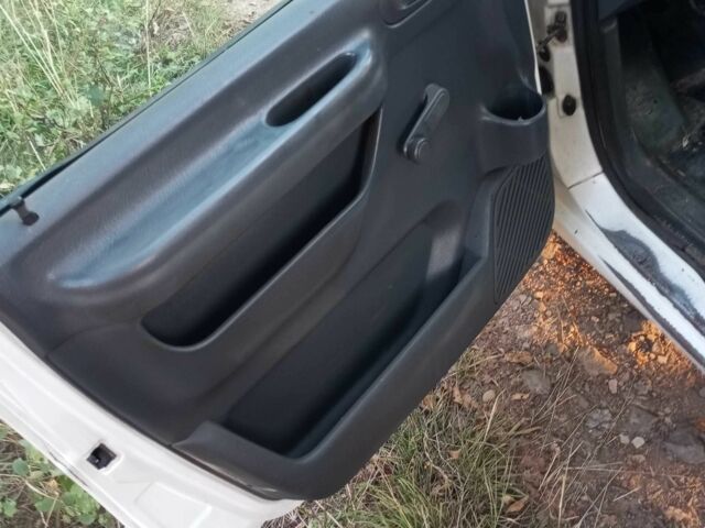 Белый Фиат Скудо, объемом двигателя 1.9 л и пробегом 450 тыс. км за 1500 $, фото 7 на Automoto.ua