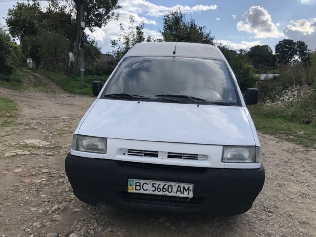 Белый Фиат Скудо, объемом двигателя 1.9 л и пробегом 350 тыс. км за 2500 $, фото 1 на Automoto.ua