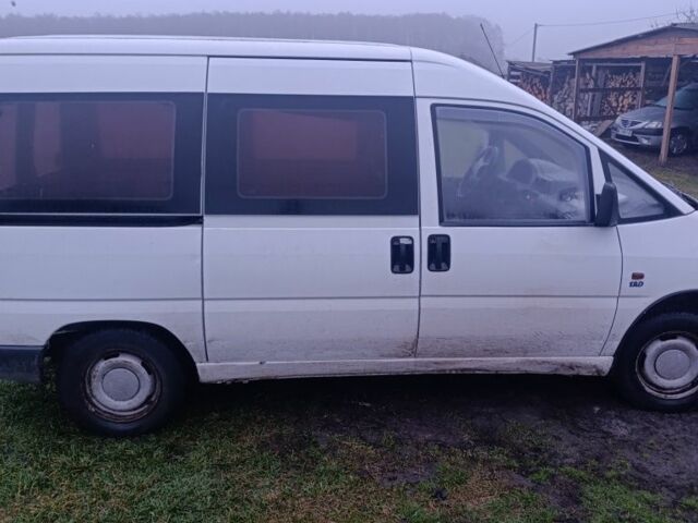 Белый Фиат Скудо, объемом двигателя 1.9 л и пробегом 509 тыс. км за 2601 $, фото 1 на Automoto.ua