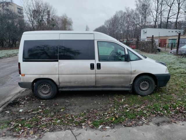 Белый Фиат Скудо, объемом двигателя 1.9 л и пробегом 320 тыс. км за 2300 $, фото 1 на Automoto.ua