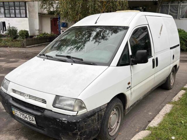 Белый Фиат Скудо, объемом двигателя 2 л и пробегом 350 тыс. км за 1500 $, фото 2 на Automoto.ua