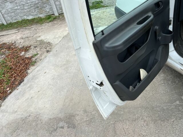 Белый Фиат Скудо, объемом двигателя 2 л и пробегом 300 тыс. км за 3250 $, фото 5 на Automoto.ua