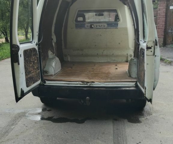 Белый Фиат Скудо, объемом двигателя 2 л и пробегом 300 тыс. км за 2700 $, фото 13 на Automoto.ua