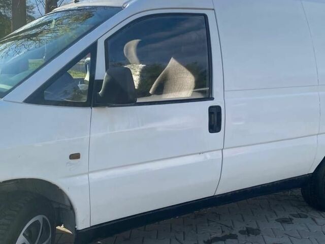 Фиат Скудо 2000 в Черновцах на Automoto.ua Белый Фиат Скудо, объемом двигателя 1.9 л и пробегом 370 тыс. км за 2000 $, фото 3 на Automoto.ua