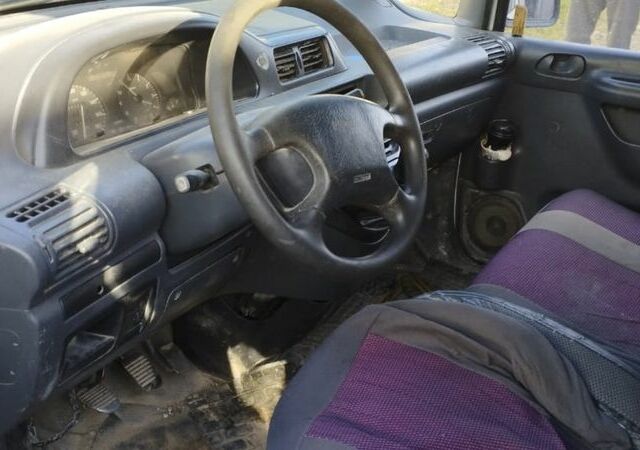 Білий Фіат Скудо, об'ємом двигуна 2 л та пробігом 200 тис. км за 1000 $, фото 2 на Automoto.ua