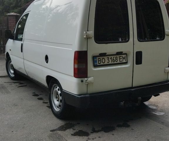 Белый Фиат Скудо, объемом двигателя 2 л и пробегом 300 тыс. км за 2700 $, фото 9 на Automoto.ua