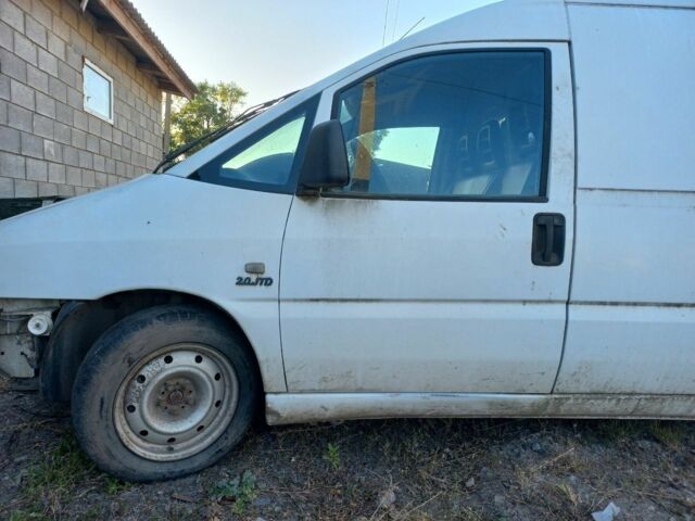 Білий Фіат Скудо, об'ємом двигуна 2 л та пробігом 193 тис. км за 1500 $, фото 4 на Automoto.ua