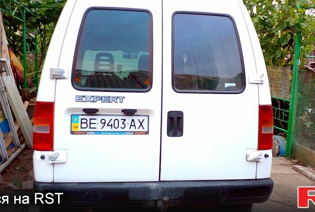 Белый Фиат Скудо, объемом двигателя 20 л и пробегом 393 тыс. км за 2200 $, фото 9 на Automoto.ua