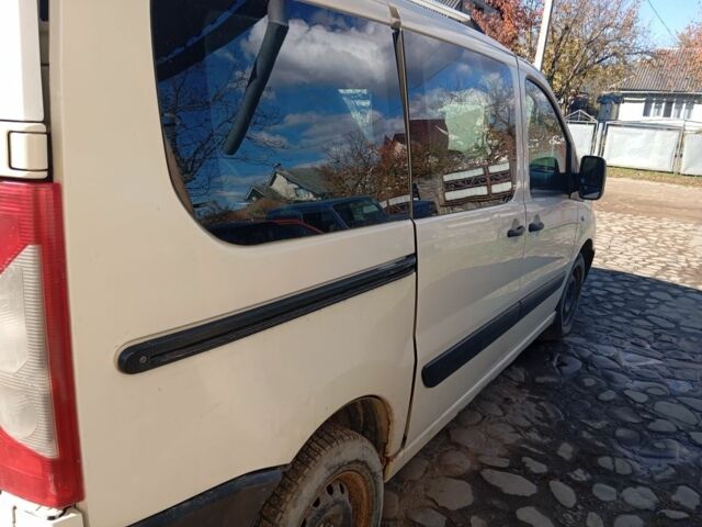 Белый Фиат Скудо, объемом двигателя 0 л и пробегом 280 тыс. км за 2800 $, фото 4 на Automoto.ua