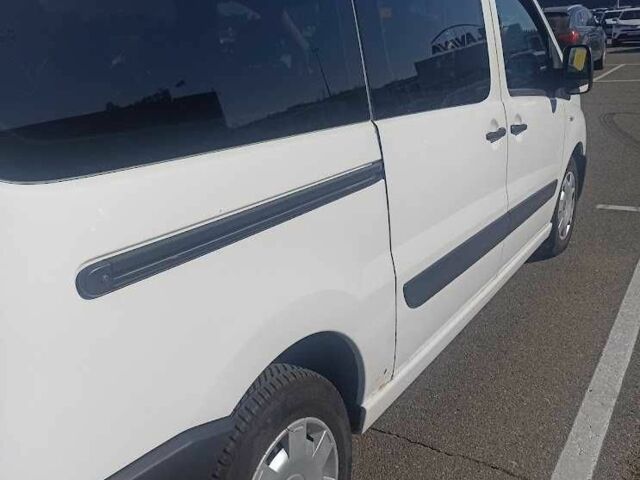 Белый Фиат Скудо, объемом двигателя 2 л и пробегом 362 тыс. км за 5500 $, фото 5 на Automoto.ua